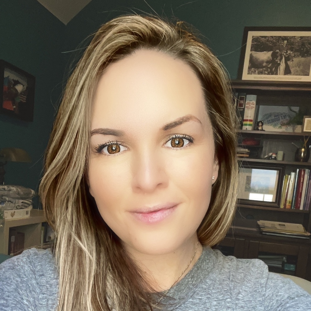 Meet your Posher, Elena